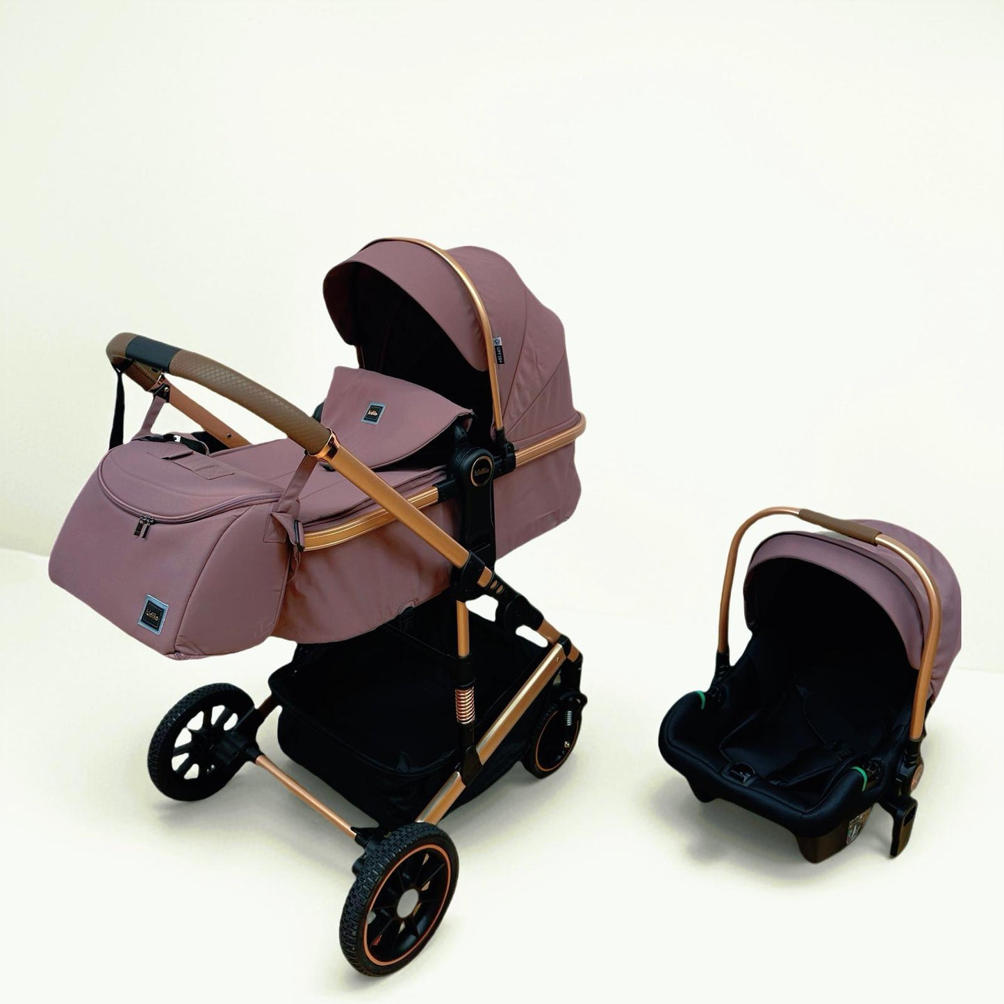 Carucior 3 in 1, cu Suspensii, Geanta Termica Pentru Accesorii si Salteluta, Landou reversibil, Cadru aluminiu, Mov